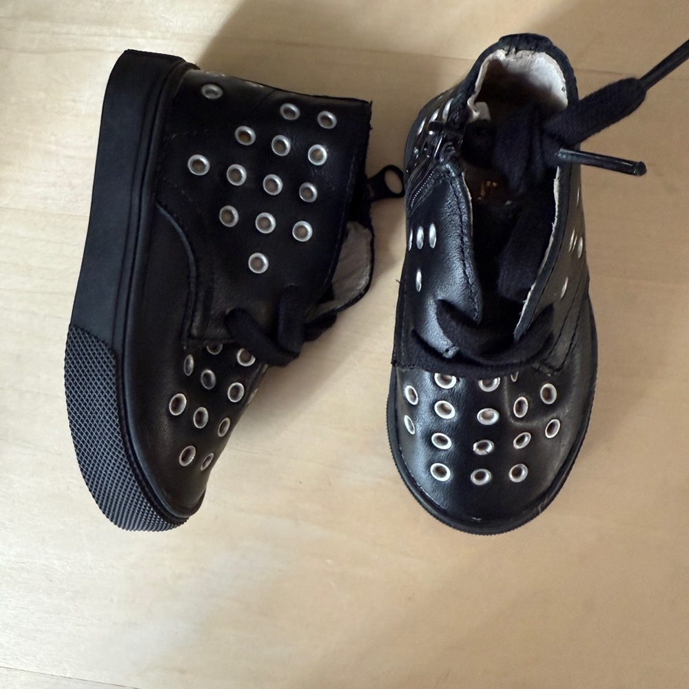 AKID Kids Black Leather Rivit High top Sneaker Boots - NEW
